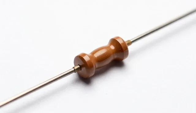 高精度电阻器使用中有哪些技术误区?